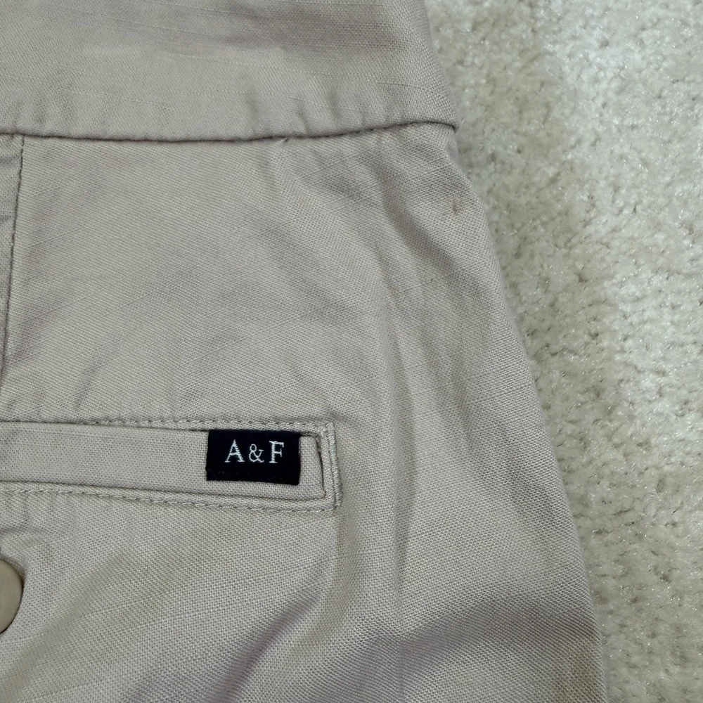 NWT Abercrombie & Fitch Plainfront Shorts Mens 32 (tagged 31) Khaki Classic